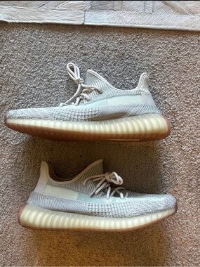 YEEZY Boost 350